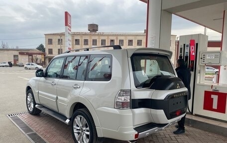 Mitsubishi Pajero IV, 2019 год, 5 100 000 рублей, 4 фотография