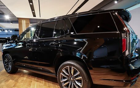 Cadillac Escalade V, 2024 год, 19 500 000 рублей, 2 фотография