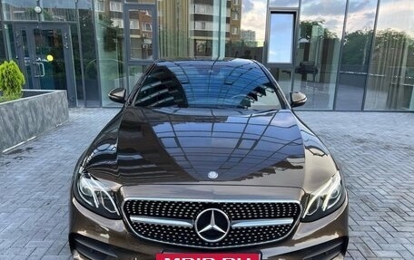 Mercedes-Benz E-Класс, 2016 год, 3 300 000 рублей, 9 фотография