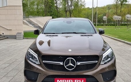 Mercedes-Benz GLE, 2015 год, 4 899 000 рублей, 2 фотография