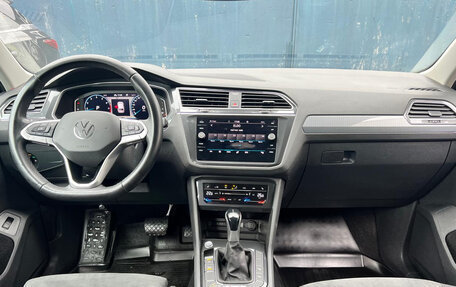 Volkswagen Tiguan II, 2021 год, 3 400 000 рублей, 6 фотография