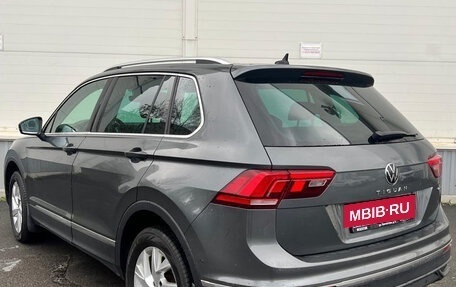 Volkswagen Tiguan II, 2021 год, 3 400 000 рублей, 5 фотография