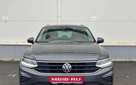 Volkswagen Tiguan II, 2021 год, 3 400 000 рублей, 3 фотография