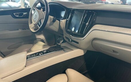 Volvo XC60 II, 2019 год, 4 090 000 рублей, 5 фотография