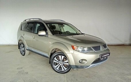 Mitsubishi Outlander III рестайлинг 3, 2008 год, 700 000 рублей, 3 фотография