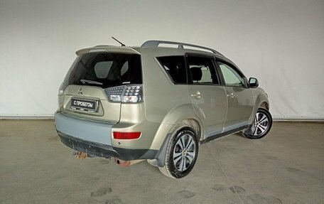 Mitsubishi Outlander III рестайлинг 3, 2008 год, 700 000 рублей, 4 фотография