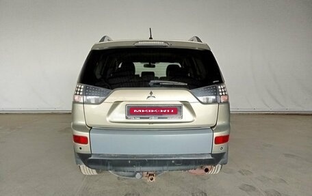 Mitsubishi Outlander III рестайлинг 3, 2008 год, 700 000 рублей, 5 фотография