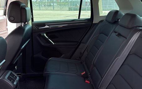 Volkswagen Tiguan II, 2017 год, 3 200 000 рублей, 10 фотография