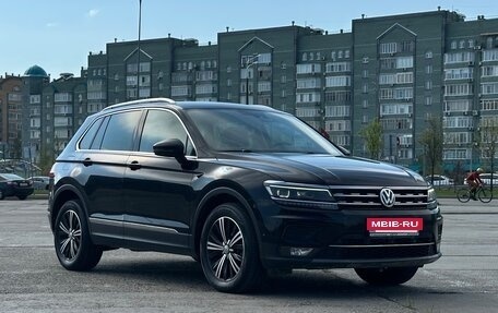 Volkswagen Tiguan II, 2017 год, 3 200 000 рублей, 3 фотография