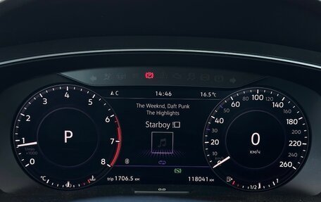 Volkswagen Tiguan II, 2017 год, 3 200 000 рублей, 26 фотография