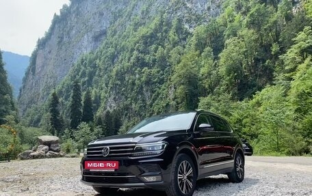 Volkswagen Tiguan II, 2017 год, 3 200 000 рублей, 36 фотография