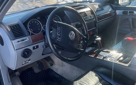 Volkswagen Touareg III, 2004 год, 780 000 рублей, 11 фотография