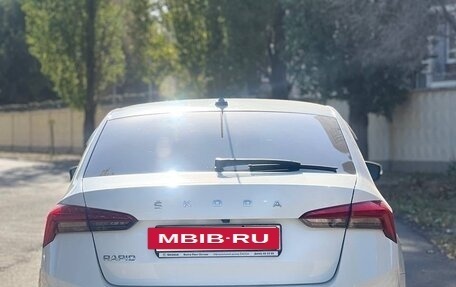 Skoda Rapid II, 2021 год, 1 890 000 рублей, 2 фотография