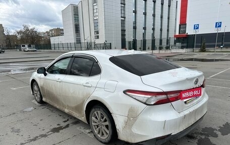 Toyota Camry, 2019 год, 2 600 000 рублей, 6 фотография