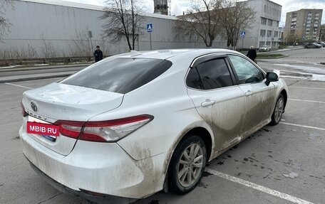 Toyota Camry, 2019 год, 2 600 000 рублей, 9 фотография