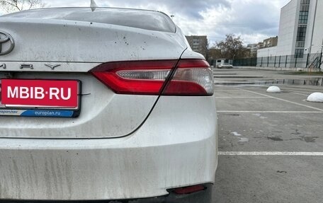 Toyota Camry, 2019 год, 2 600 000 рублей, 8 фотография