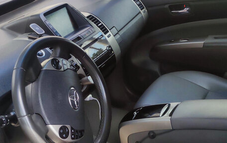 Toyota Prius, 2007 год, 630 000 рублей, 14 фотография