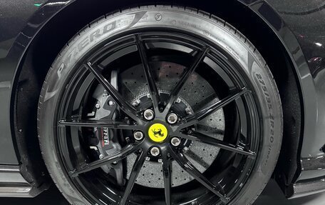 Ferrari 812, 2020 год, 40 000 000 рублей, 5 фотография