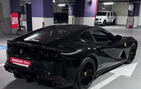 Ferrari 812, 2020 год, 40 000 000 рублей, 4 фотография