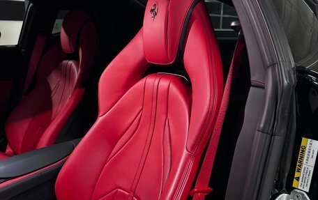 Ferrari 812, 2020 год, 40 000 000 рублей, 10 фотография