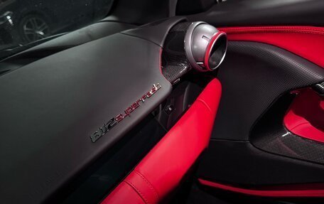 Ferrari 812, 2020 год, 40 000 000 рублей, 14 фотография