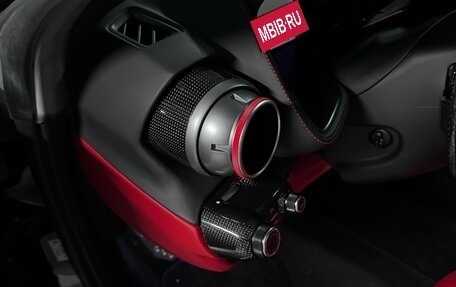 Ferrari 812, 2020 год, 40 000 000 рублей, 11 фотография