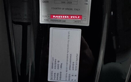 Ferrari 812, 2020 год, 40 000 000 рублей, 20 фотография