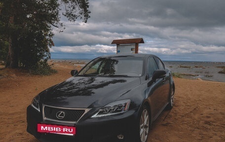Lexus IS II рестайлинг 2, 2011 год, 1 800 000 рублей, 2 фотография