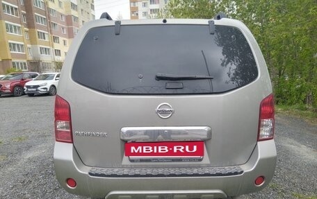 Nissan Pathfinder, 2011 год, 1 950 000 рублей, 4 фотография
