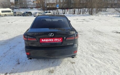 Lexus IS II рестайлинг 2, 2011 год, 1 800 000 рублей, 10 фотография