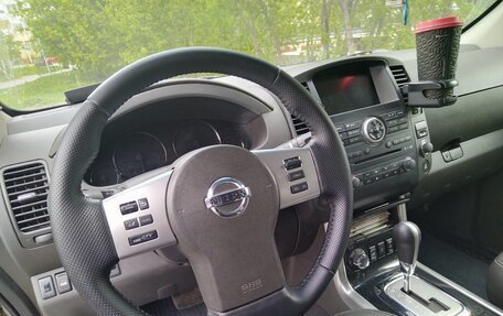 Nissan Pathfinder, 2011 год, 1 950 000 рублей, 13 фотография