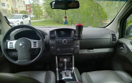 Nissan Pathfinder, 2011 год, 1 950 000 рублей, 20 фотография