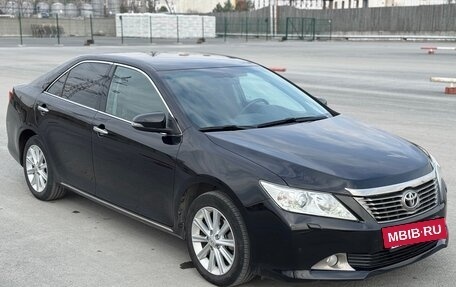 Toyota Camry, 2014 год, 1 950 000 рублей, 2 фотография