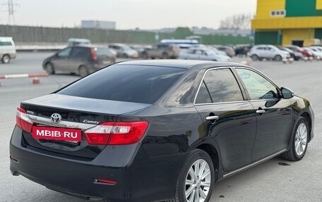 Toyota Camry, 2014 год, 1 950 000 рублей, 4 фотография