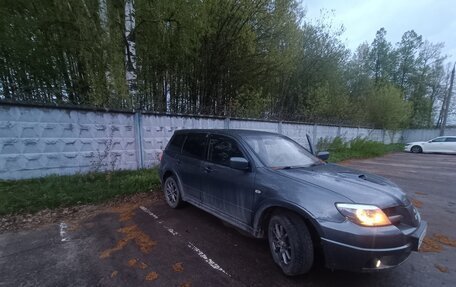 Mitsubishi Outlander III рестайлинг 3, 2005 год, 750 000 рублей, 3 фотография