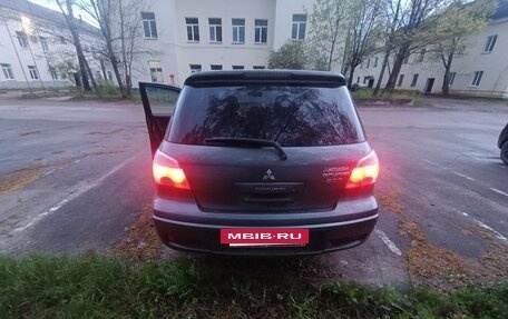 Mitsubishi Outlander III рестайлинг 3, 2005 год, 750 000 рублей, 2 фотография