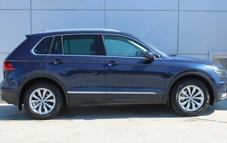 Volkswagen Tiguan II, 2017 год, 2 179 000 рублей, 5 фотография