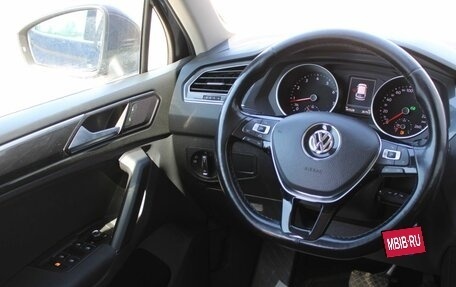 Volkswagen Tiguan II, 2017 год, 2 179 000 рублей, 16 фотография