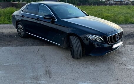 Mercedes-Benz E-Класс, 2017 год, 3 499 000 рублей, 2 фотография