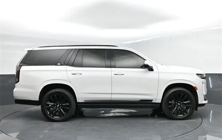 Cadillac Escalade V, 2022 год, 109 012 рублей, 8 фотография