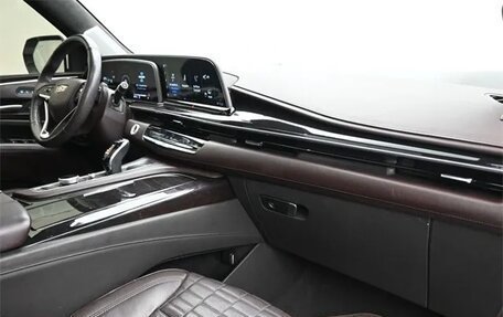Cadillac Escalade V, 2022 год, 109 012 рублей, 9 фотография