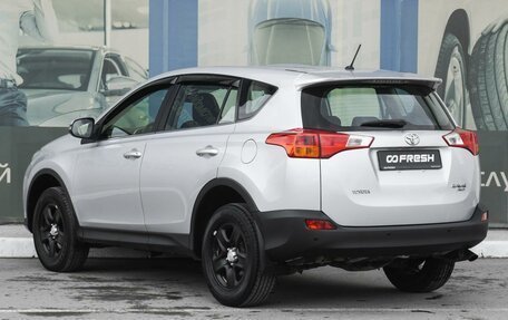 Toyota RAV4, 2015 год, 1 899 000 рублей, 2 фотография