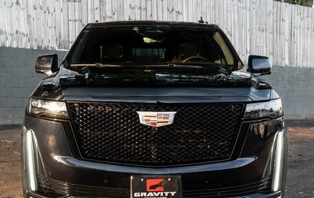 Cadillac Escalade V, 2021 год, 8 971 776 рублей, 2 фотография