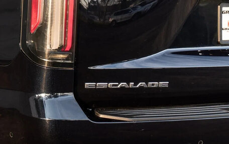 Cadillac Escalade V, 2021 год, 8 971 776 рублей, 15 фотография