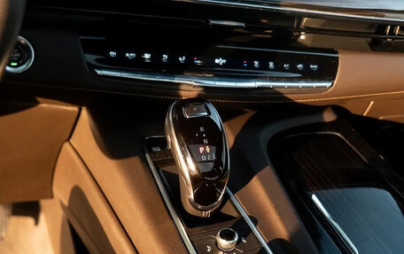 Cadillac Escalade V, 2021 год, 8 971 776 рублей, 29 фотография