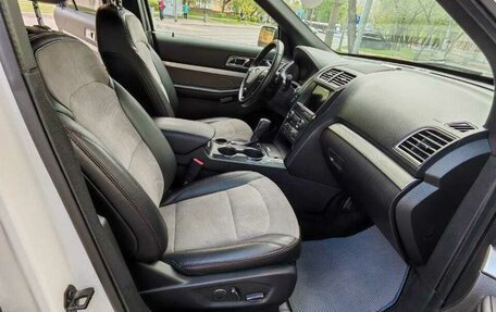 Ford Explorer VI, 2017 год, 2 369 000 рублей, 8 фотография