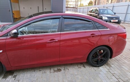 Hyundai Sonata VI, 2011 год, 1 100 000 рублей, 6 фотография