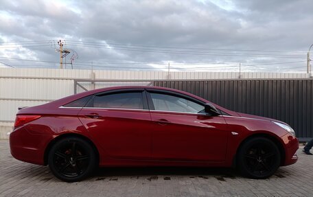 Hyundai Sonata VI, 2011 год, 1 100 000 рублей, 11 фотография