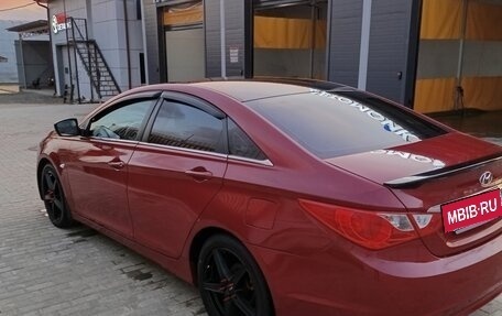 Hyundai Sonata VI, 2011 год, 1 100 000 рублей, 5 фотография