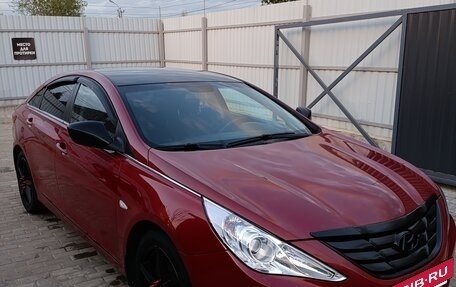 Hyundai Sonata VI, 2011 год, 1 100 000 рублей, 3 фотография